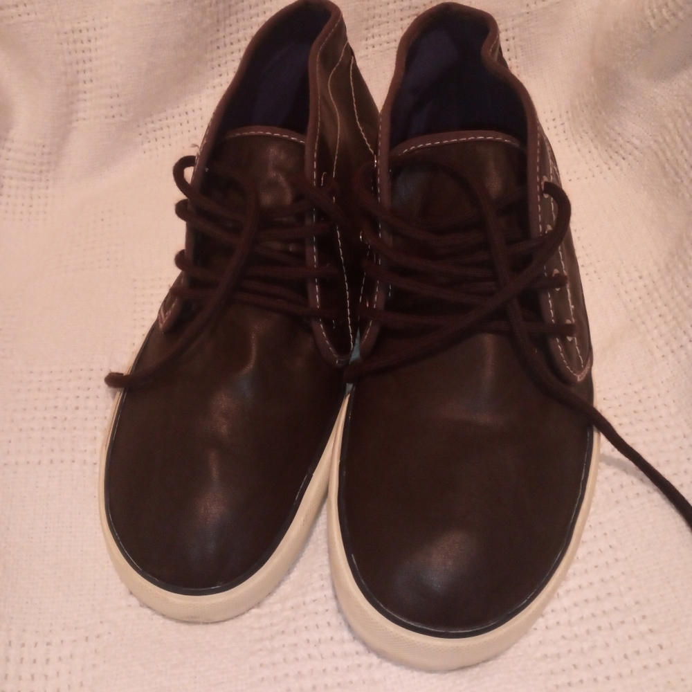 American eagle outfitters, men's size 12